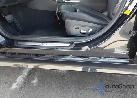 2021 BMW 330I z USA, uszkodzony, nr VIN 3MW5R1J07M8B93790